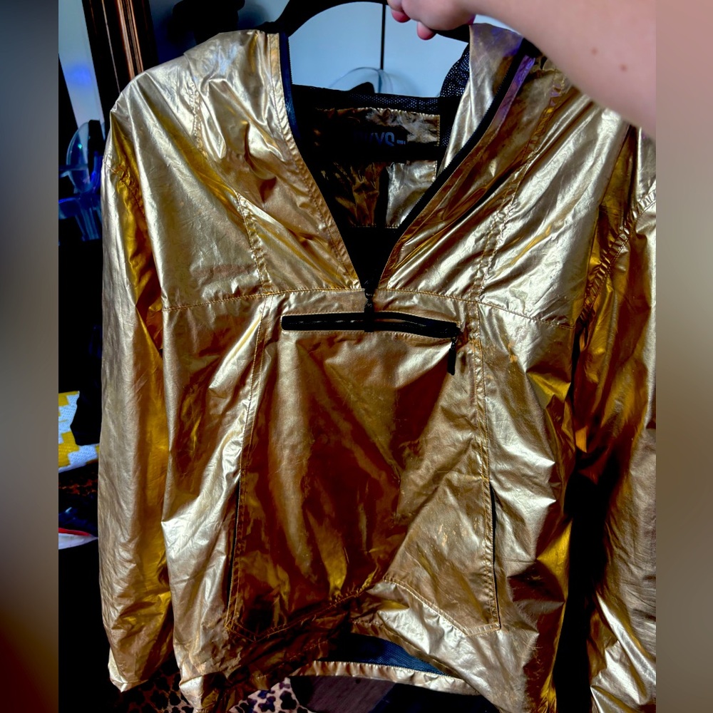 Cute gold jacket light weight